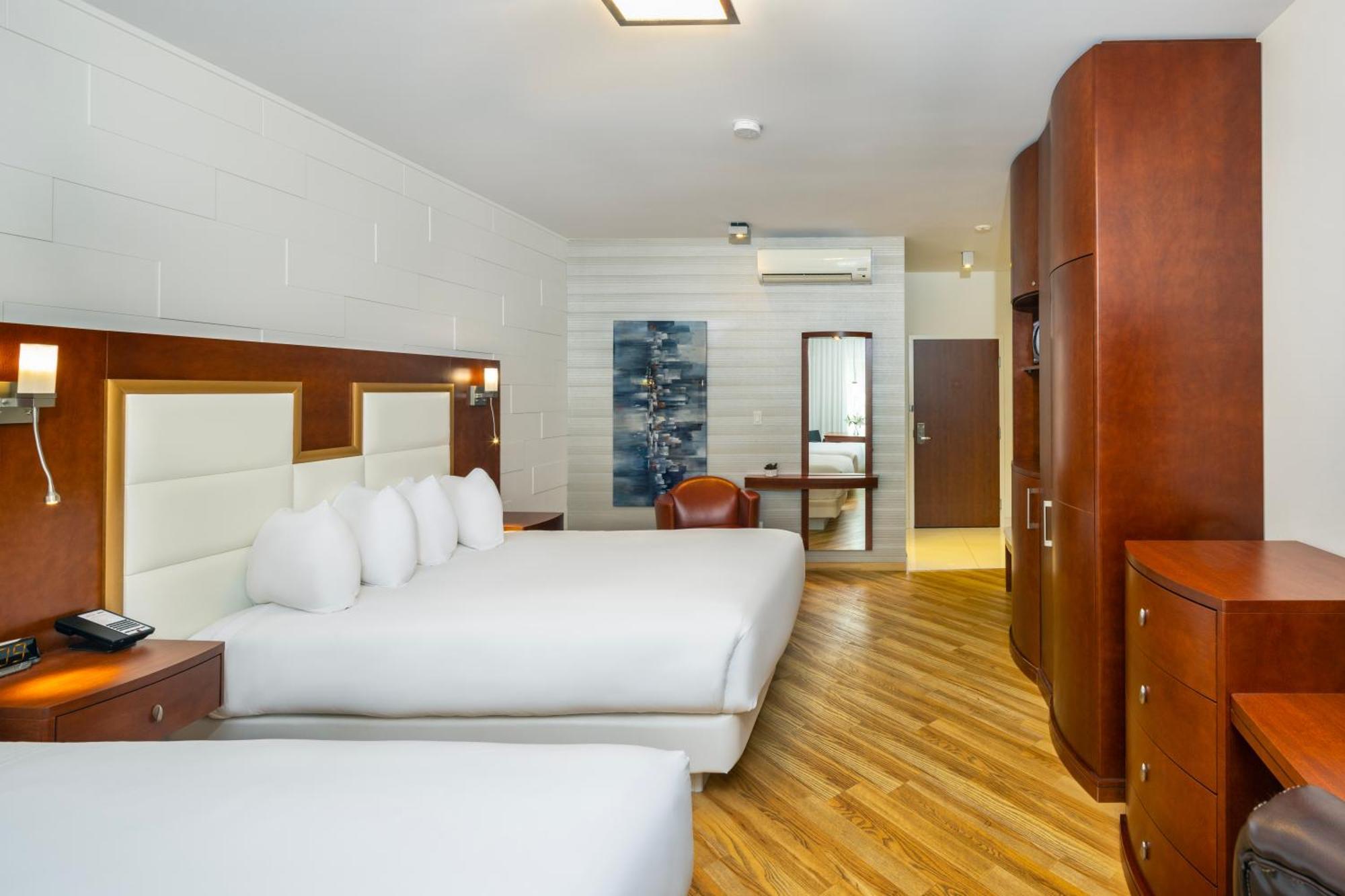 Les Suites De Laviolette Ascend Hotel Collection Trois-Rivieres Bagian luar foto