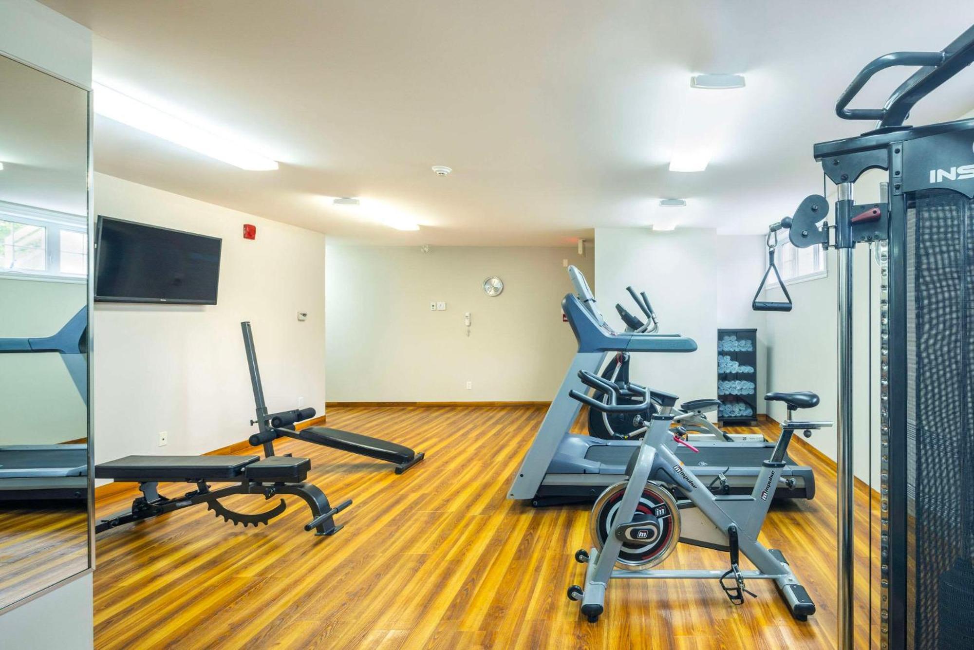 Les Suites De Laviolette Ascend Hotel Collection Trois-Rivieres Bagian luar foto