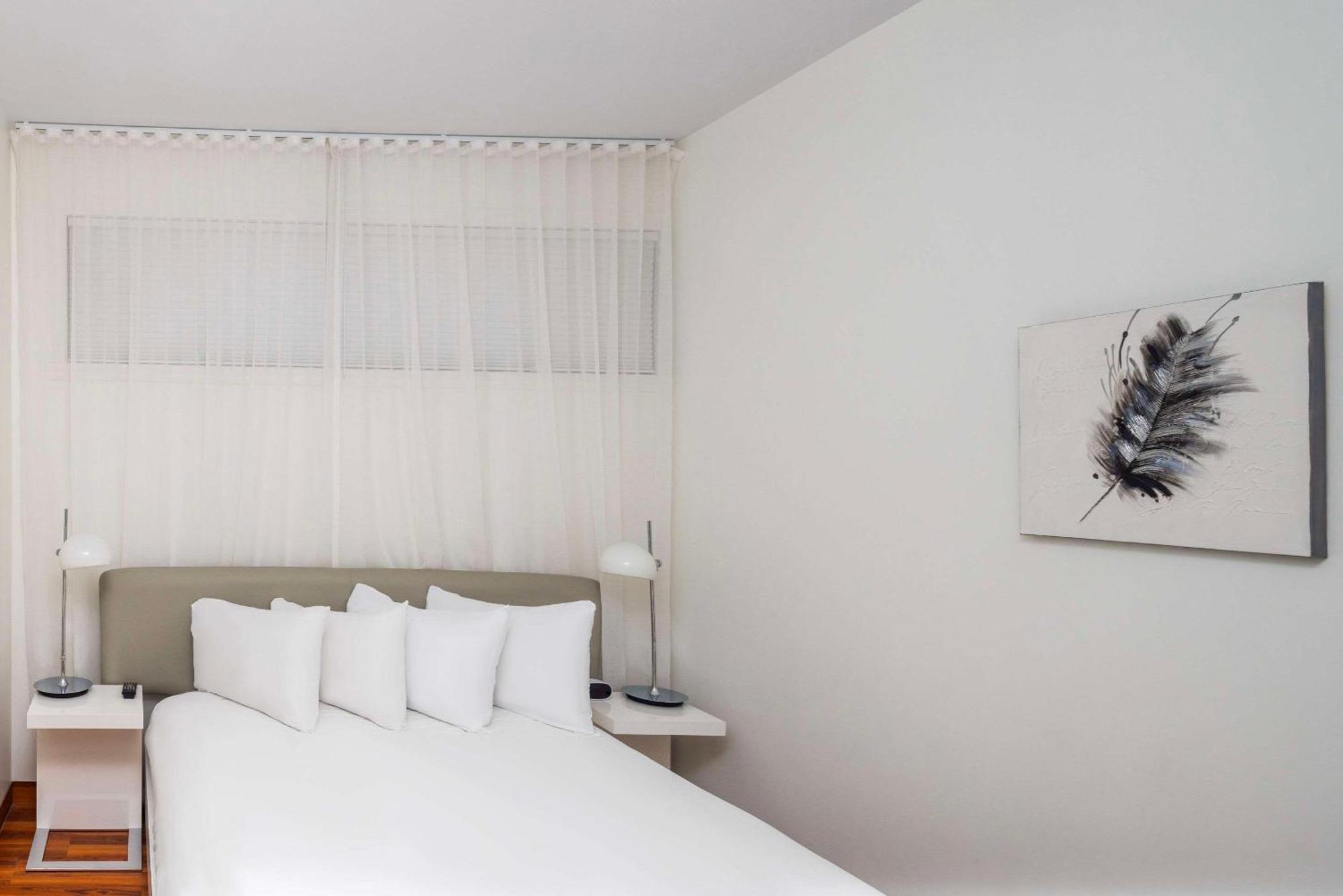 Les Suites De Laviolette Ascend Hotel Collection Trois-Rivieres Bagian luar foto