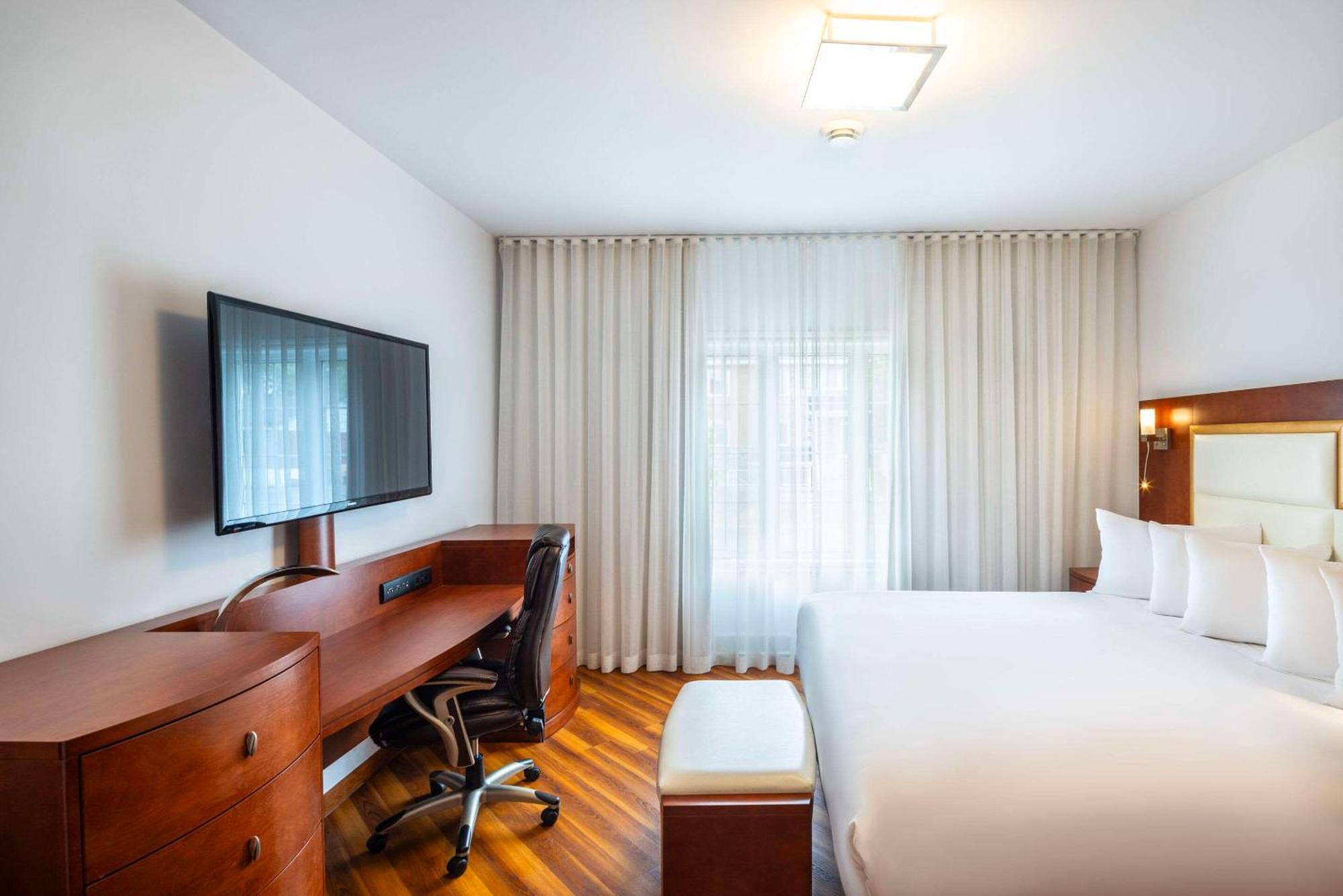 Les Suites De Laviolette Ascend Hotel Collection Trois-Rivieres Bagian luar foto